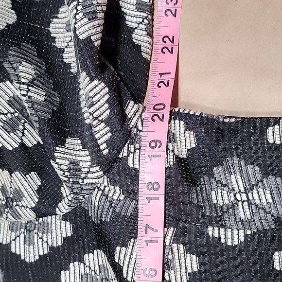 Sigrid Olsen Size 12 Black & Gray Floral Brocade Fitted Jacket Blazer, EUC - Picture 12 of 16